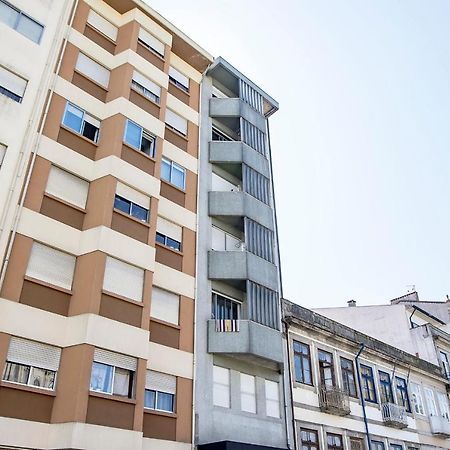 Elegant Studio W/ Ac & Balcony By Lovelystay Porto Luaran gambar
