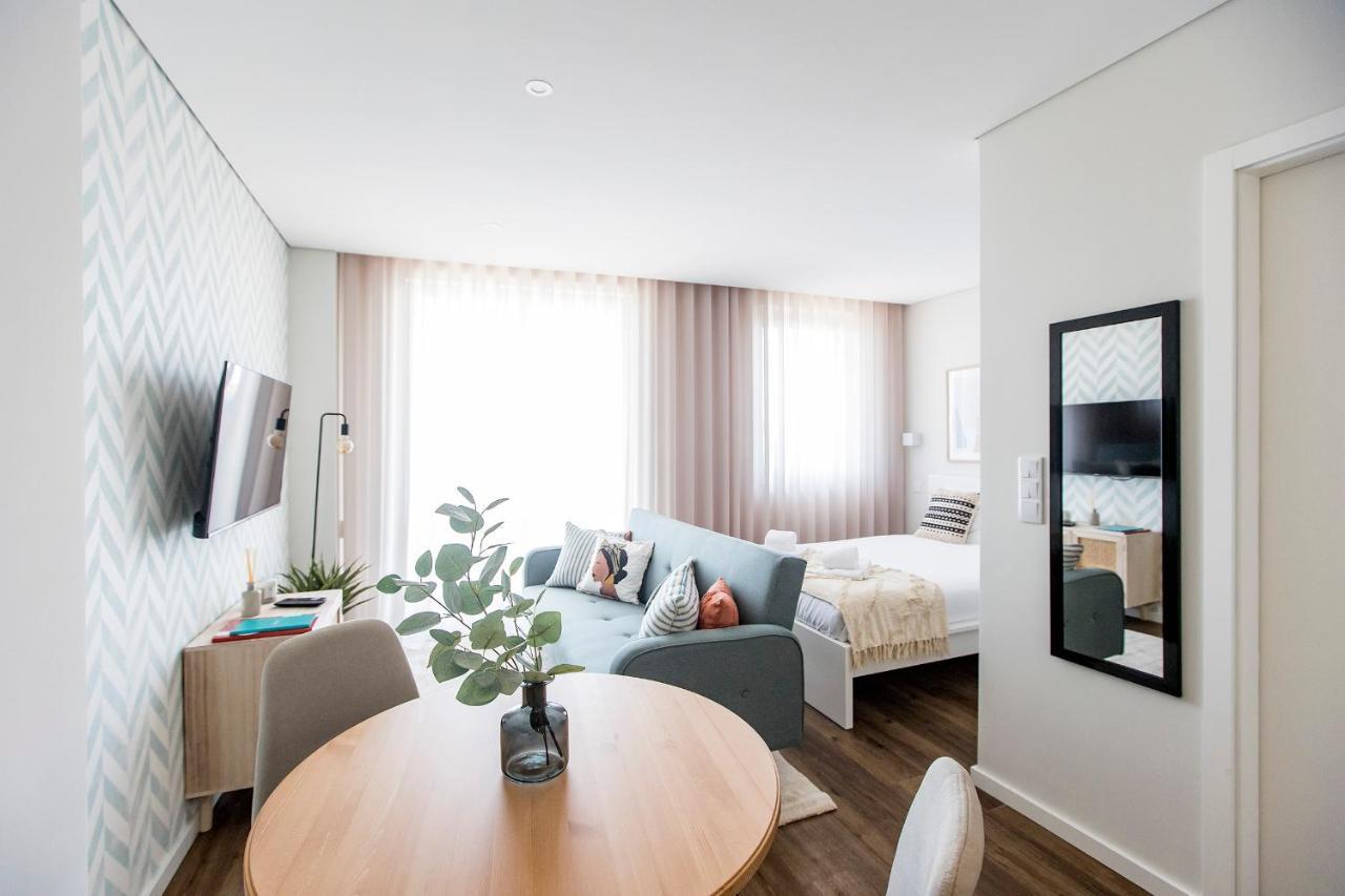 Elegant Studio W/ Ac & Balcony By Lovelystay Porto Luaran gambar