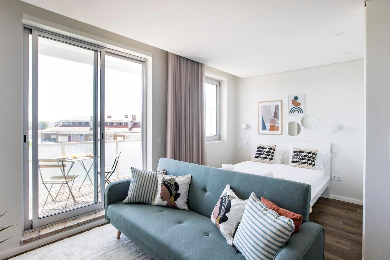 Elegant Studio W/ Ac & Balcony By Lovelystay Porto Luaran gambar